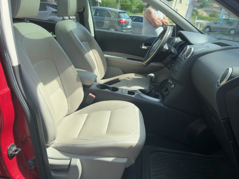 Nissan Qashqai 1.6 dCi Tekna 2012 – снимка 16