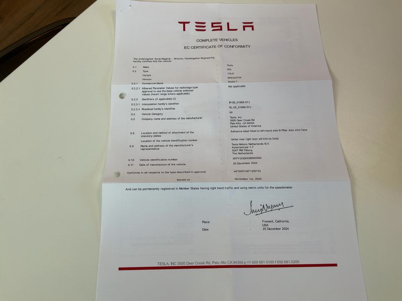 Tesla Model Y Long Range Dual AWD Premium 2025 – снимка 22