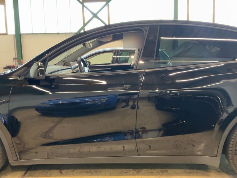 Tesla Model Y Long Range Dual AWD Premium 2025 – снимка 4