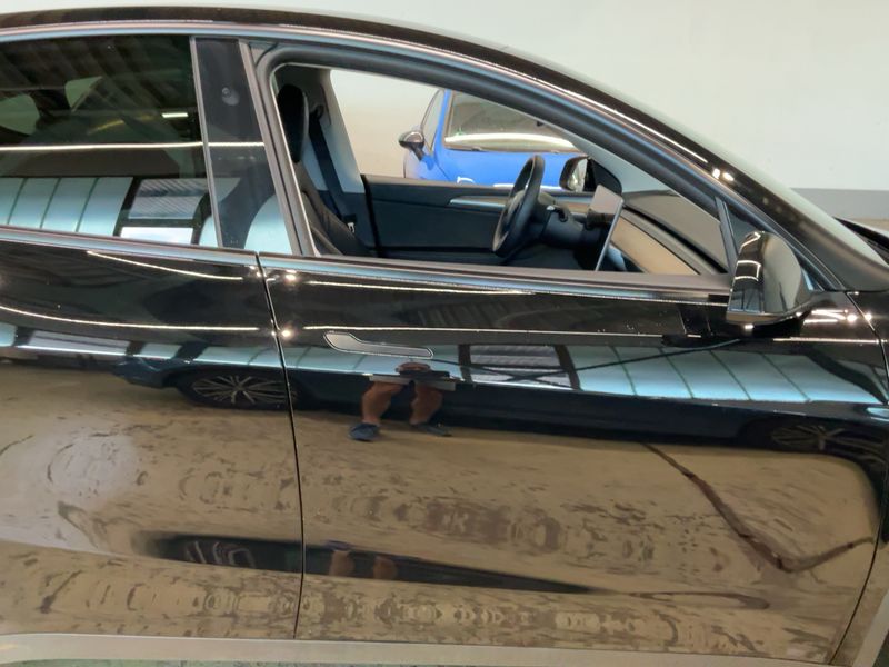 Tesla Model Y Long Range Dual AWD Premium 2025 – снимка 10