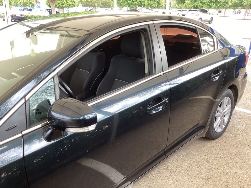 Toyota Avensis 2.0 D-4D Advance 2012 – снимка 4