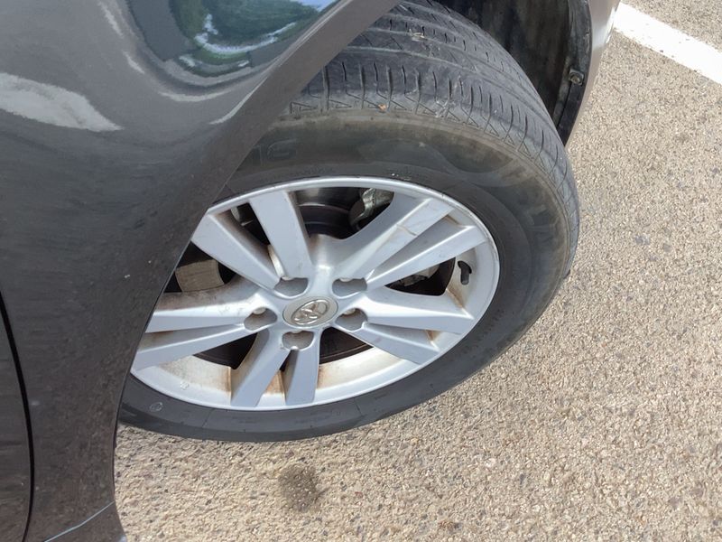 Toyota Avensis 2.0 D-4D Advance 2012 – снимка 11