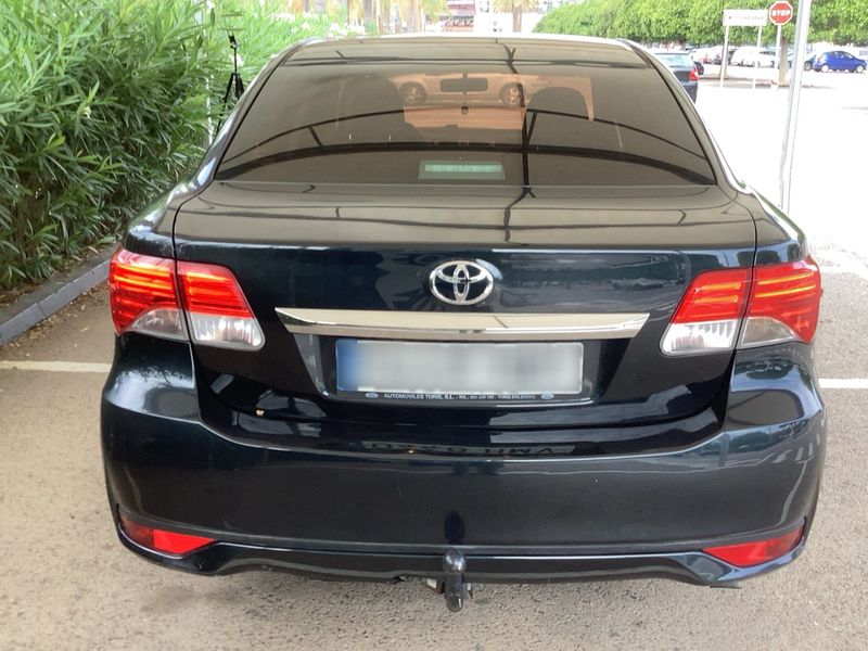Toyota Avensis 2.0 D-4D Advance 2012 – снимка 7
