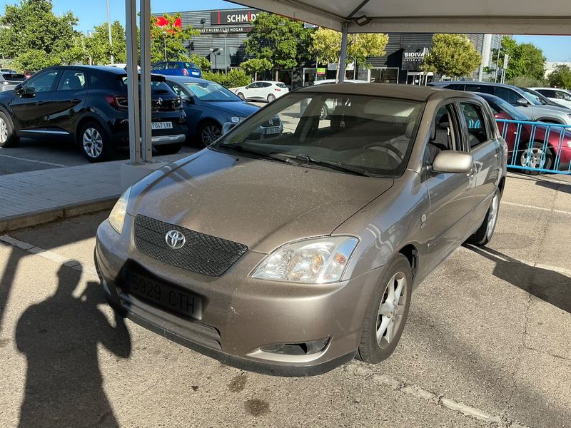 Toyota Corolla 2.0 D-4D Compact Luna 2004 – снимка 1