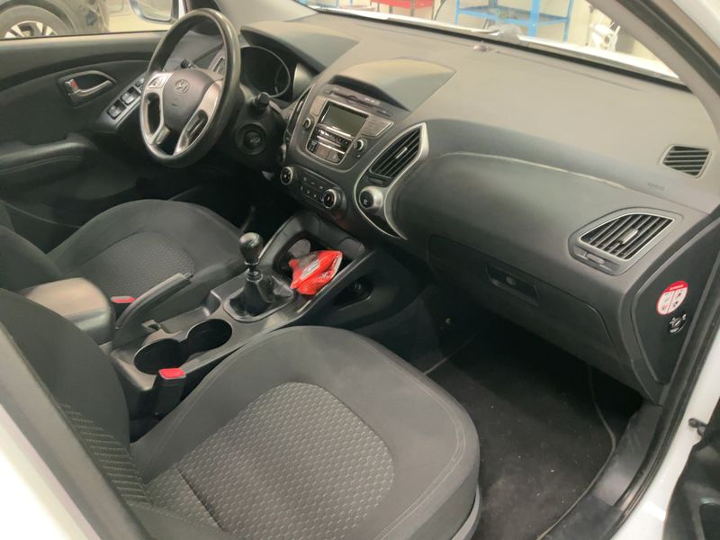 Hyundai ix35 1.6 Classic 2WD 2010 – снимка 17