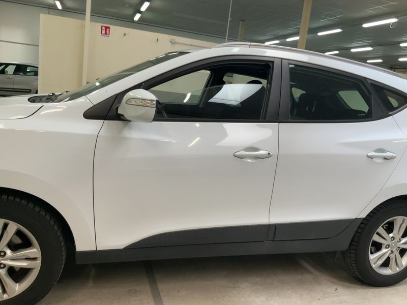 Hyundai ix35 1.6 Classic 2WD 2010 – снимка 4