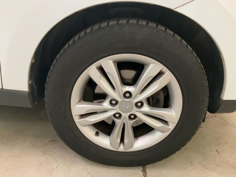 Hyundai ix35 1.6 Classic 2WD 2010 – снимка 11