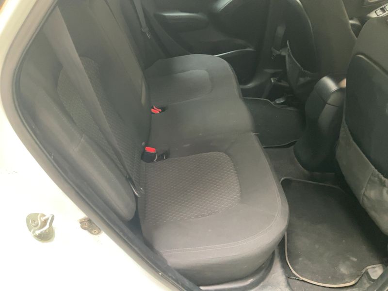 Hyundai ix35 1.6 Classic 2WD 2010 – снимка 19