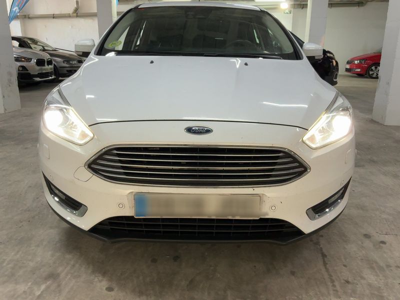 Ford Focus 1.6 TDCi Titanium 2015 – снимка 14