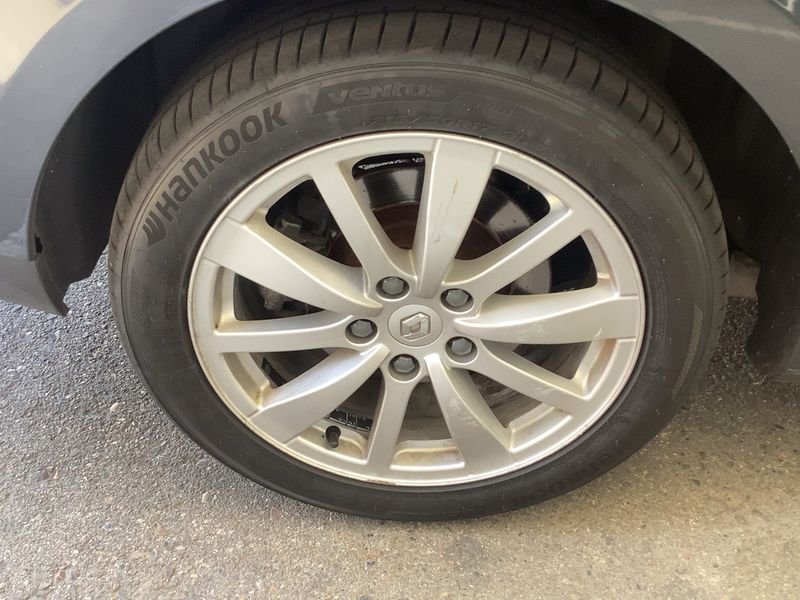 Renault Laguna 1.5 dCi Dynamique TomTom 2011 – снимка 9