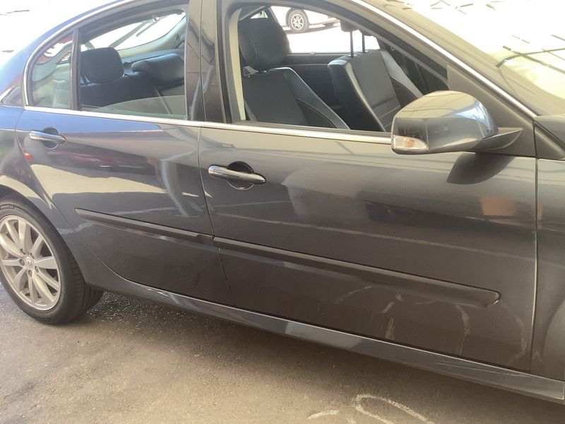 Renault Laguna 1.5 dCi Dynamique TomTom 2011 – снимка 10