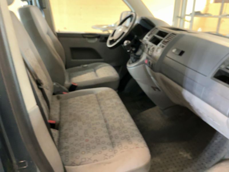 Volkswagen T5 Kombi 2.0 2009 – снимка 16