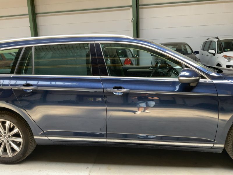 Volkswagen Passat 1.6 TDI Comfortline BlueMotion Tech 2017 – снимка на щета