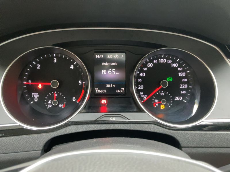 Volkswagen Passat 1.6 TDI Comfortline BlueMotion Tech 2017 – снимка 13