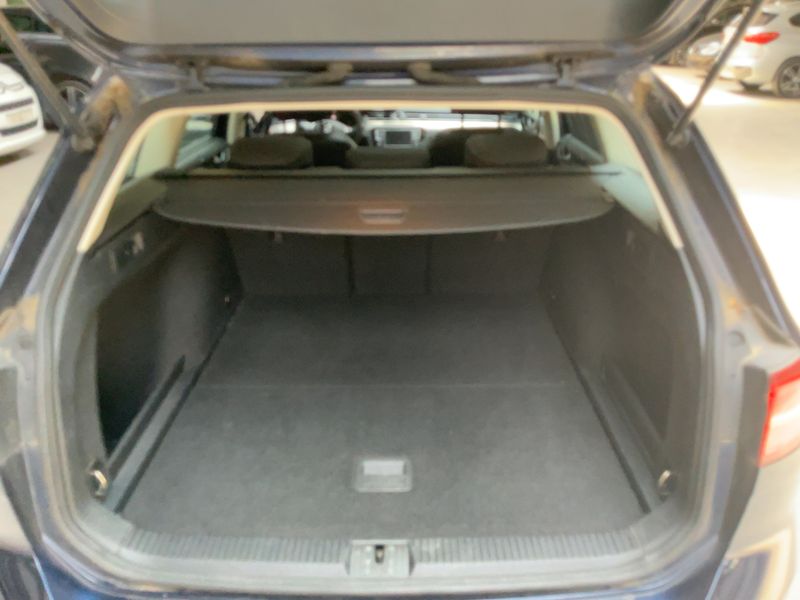 Volkswagen Passat 1.6 TDI Comfortline BlueMotion Tech 2017 – снимка 10