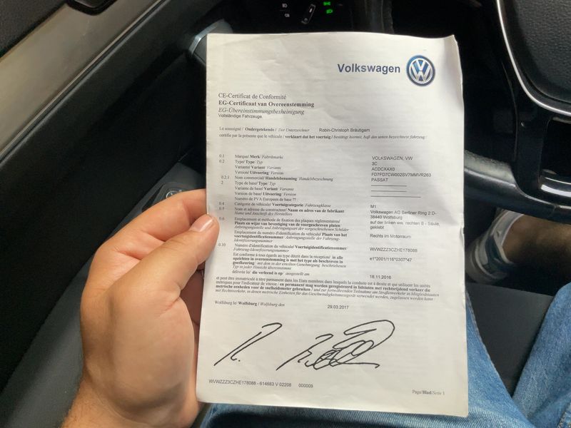 Volkswagen Passat 1.6 TDI Comfortline BlueMotion Tech 2017 – снимка 16