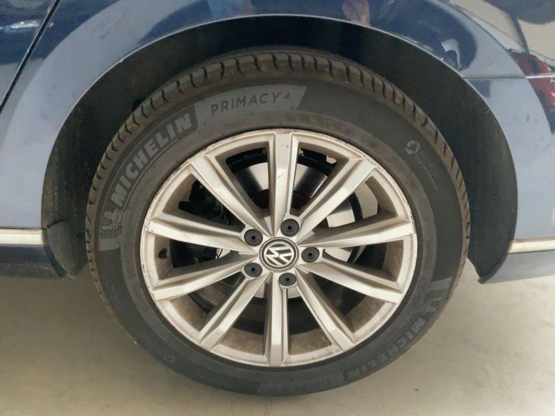 Volkswagen Passat 1.6 TDI Comfortline BlueMotion Tech 2017 – снимка на щета