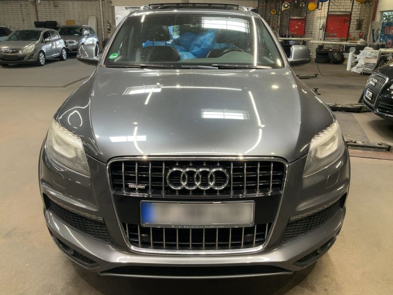 Audi Q7 3.0 V6 TFSI quattro 2011 – снимка 14