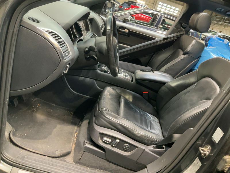 Audi Q7 3.0 V6 TFSI quattro 2011 – снимка 17