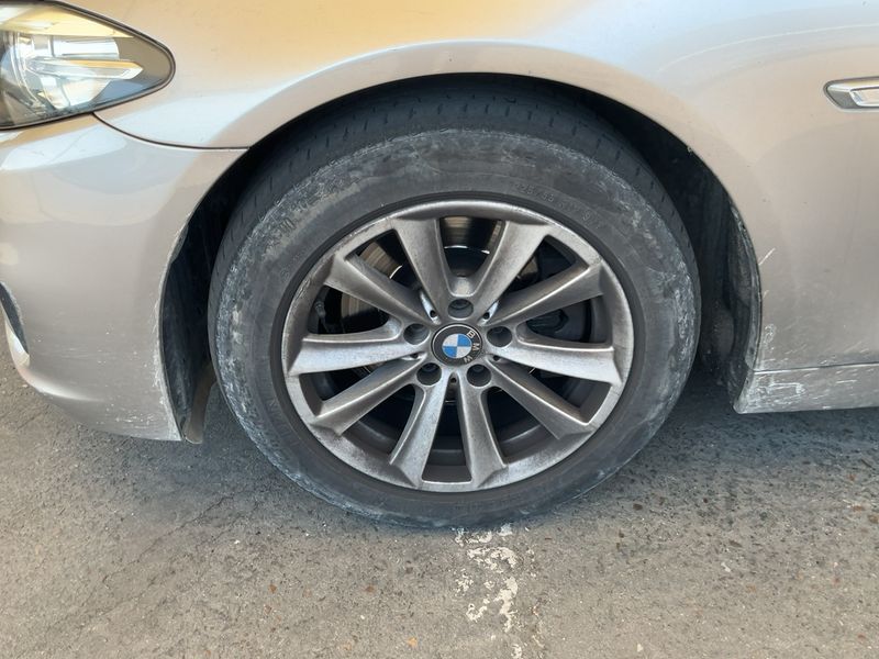 BMW 5er 520d 2016 – снимка 17