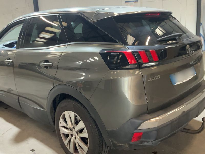 Peugeot 3008 1.5 Blue-HDi Active Business 2019 – снимка 6