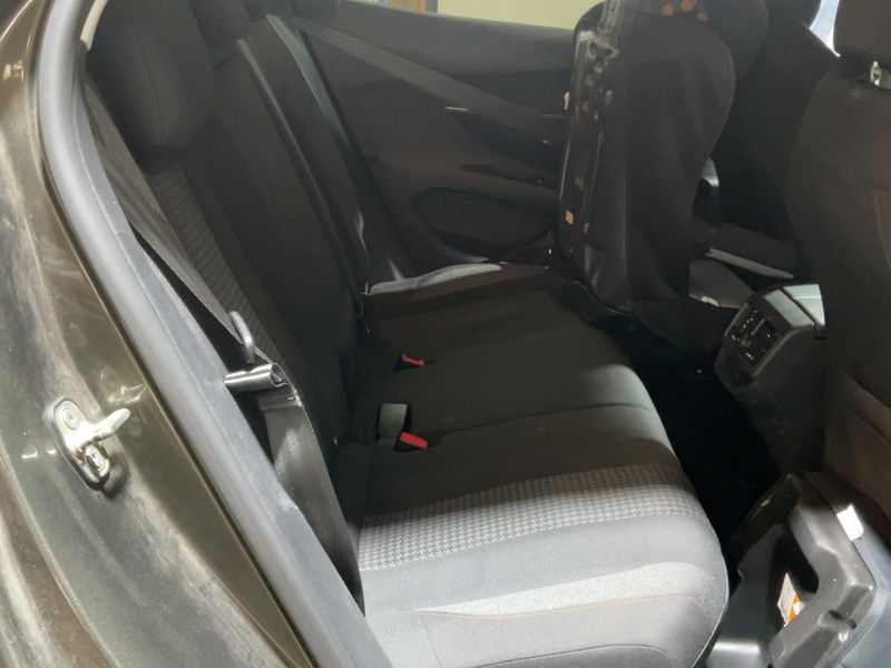 Peugeot 3008 1.5 Blue-HDi Active Business 2019 – снимка 19