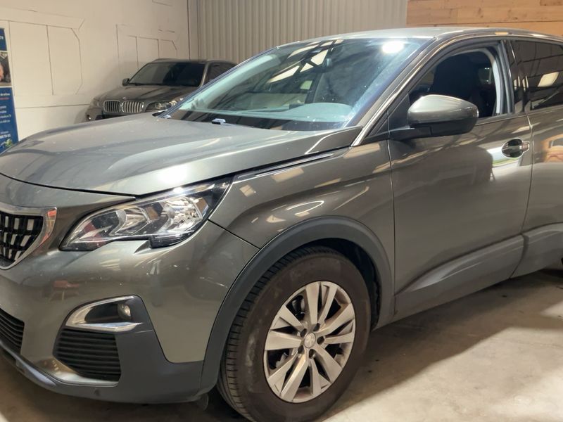 Peugeot 3008 1.5 Blue-HDi Active Business 2019 – снимка 2
