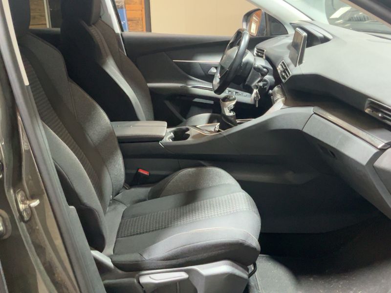 Peugeot 3008 1.5 Blue-HDi Active Business 2019 – снимка 16