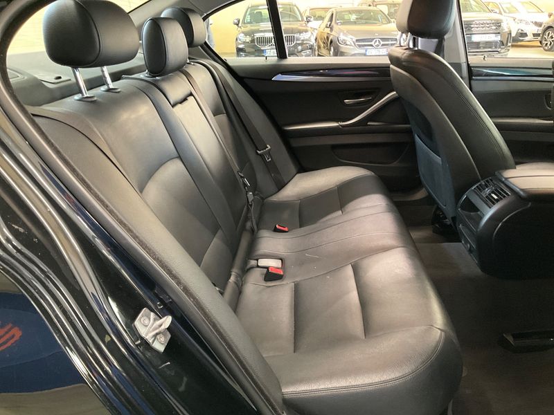 BMW 5er 520d xDrive Lounge Plus 2014 – снимка 14