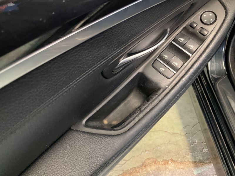 BMW 5er 520d xDrive Lounge Plus 2014 – снимка 24