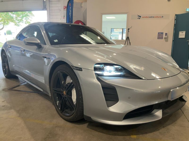 Porsche Taycan Turbo Turbo 2020 – снимка 12