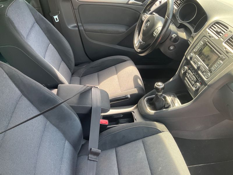 Volkswagen Golf VI 1.6 TDI Style 2011 – снимка на щета 35