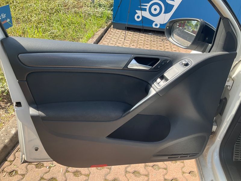 Volkswagen Golf VI 1.6 TDI Style 2011 – снимка на щета 37