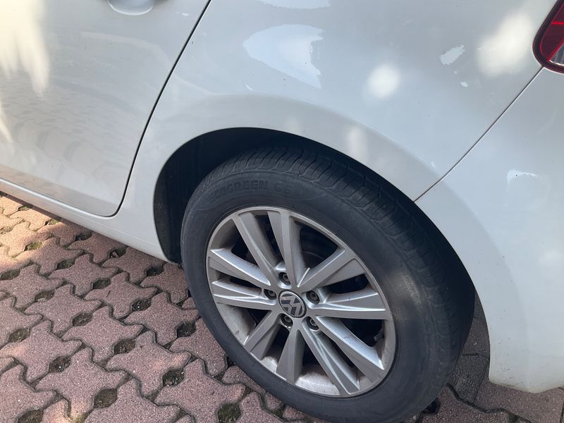 Volkswagen Golf VI 1.6 TDI Style 2011 – снимка на щета 31