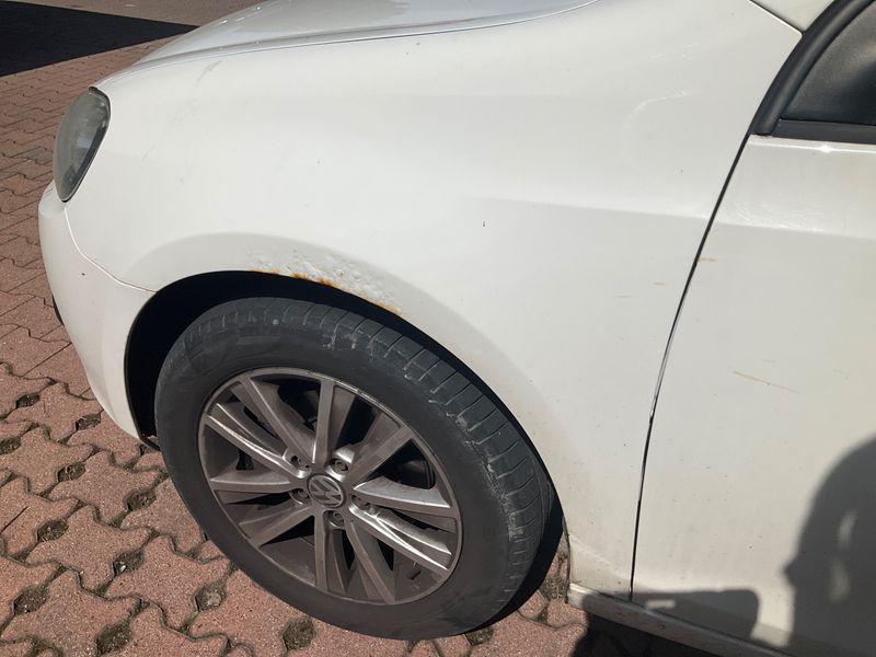 Volkswagen Golf VI 1.6 TDI Style 2011 – снимка на щета 33