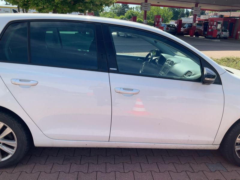 Volkswagen Golf VI 1.6 TDI Style 2011 – снимка на щета 10