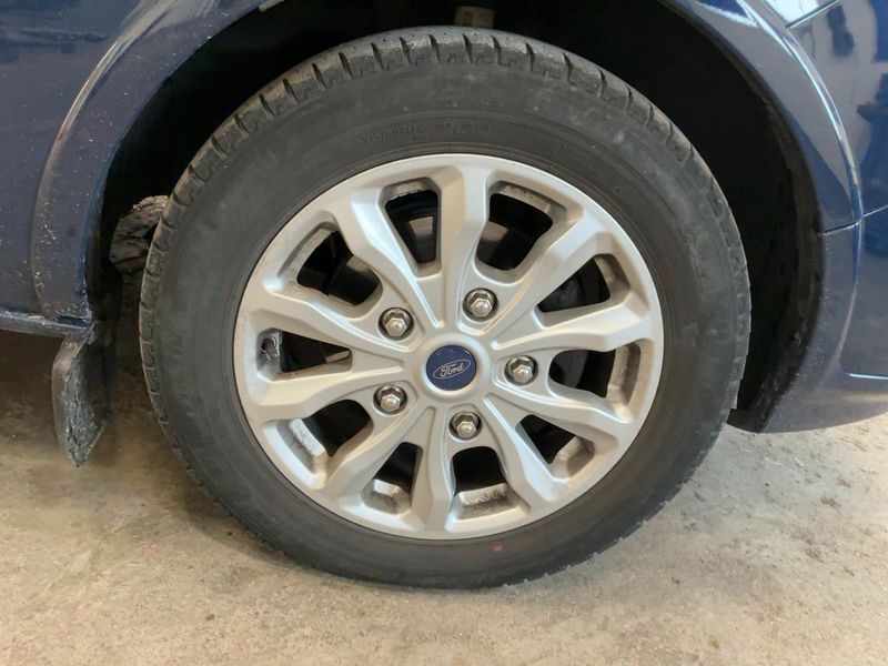 Ford Tourneo Custom 2.0 TDCi Mild-Hybrid 320 L1 Tourneo Titanium 2021 – снимка 11