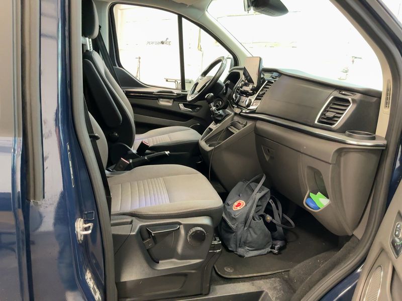 Ford Tourneo Custom 2.0 TDCi Mild-Hybrid 320 L1 Tourneo Titanium 2021 – снимка 17