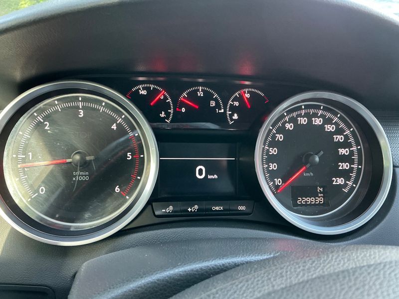 Peugeot 508 1.6 e-HDi Style 2013 – снимка 4