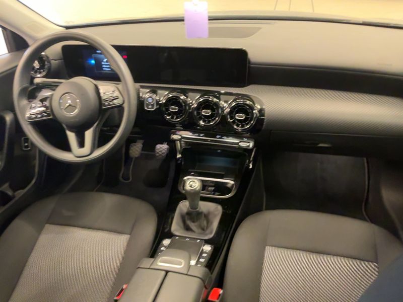 Mercedes-Benz A-Klasse Limousine A 180 2020 – снимка 18