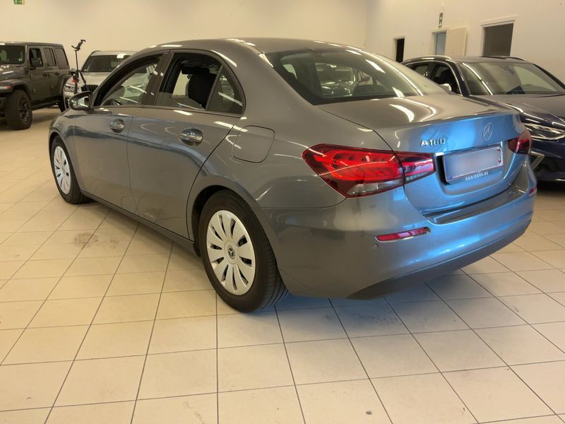 Mercedes-Benz A-Klasse Limousine A 180 2020 – снимка 6