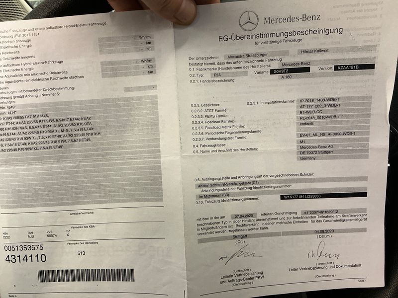 Mercedes-Benz A-Klasse Limousine A 180 2020 – снимка 22