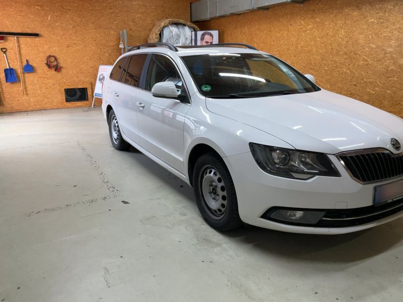 Skoda Superb 1.6 TDI Ambition 2014 – снимка 12