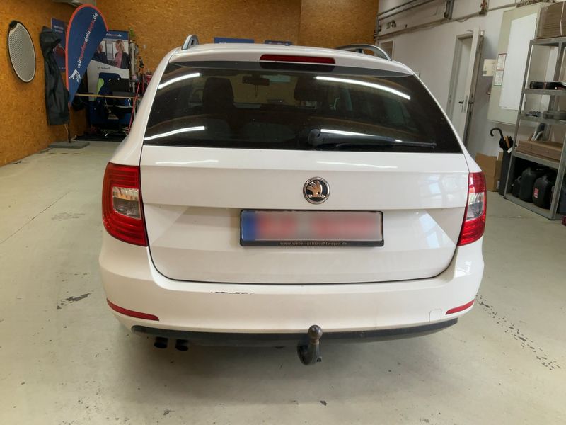 Skoda Superb 1.6 TDI Ambition 2014 – снимка 7