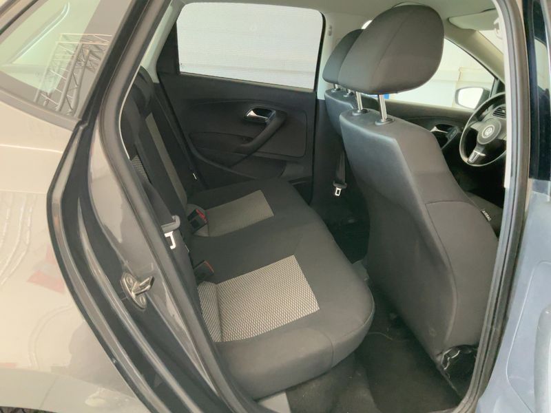 Volkswagen Polo 1.2 TSI Advance 2012 – снимка 19