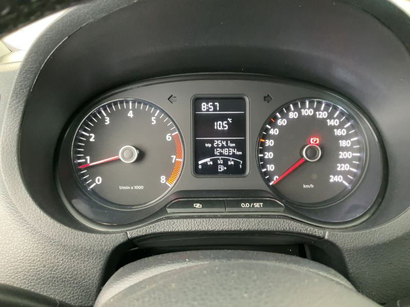 Volkswagen Polo 1.2 TSI Advance 2012 – снимка 18