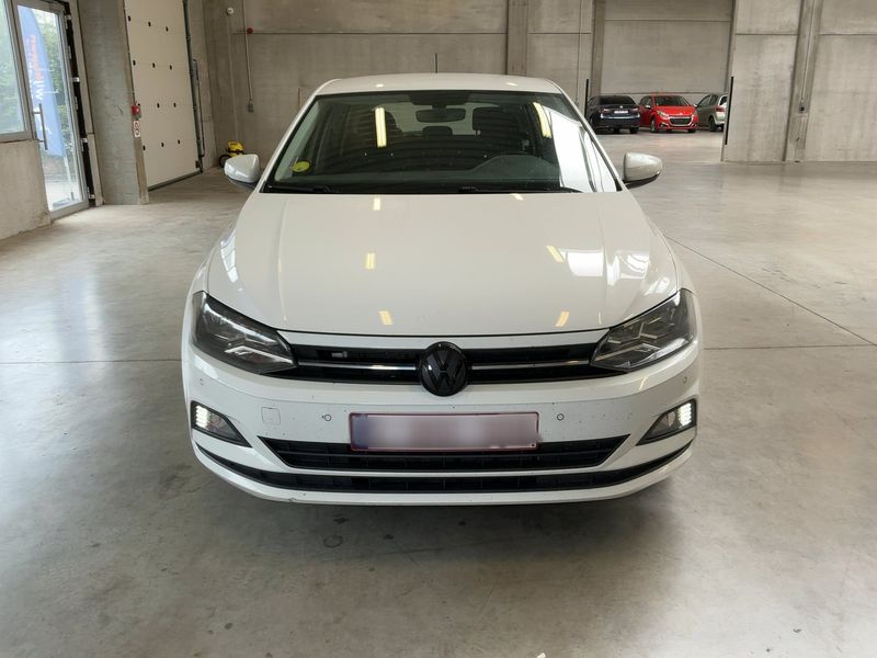 Volkswagen Polo 1.6 TDI Confortline Business 2019 – снимка 14