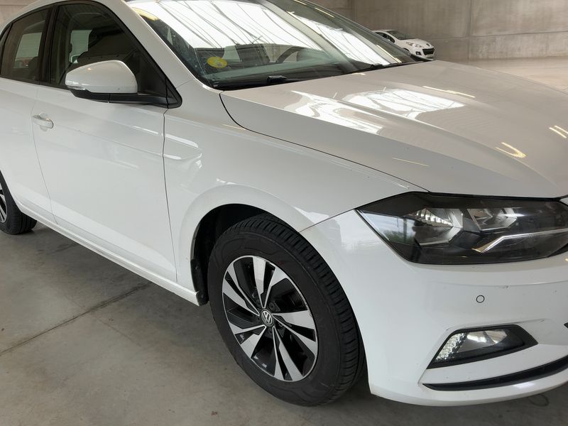 Volkswagen Polo 1.6 TDI Confortline Business 2019 – снимка 12