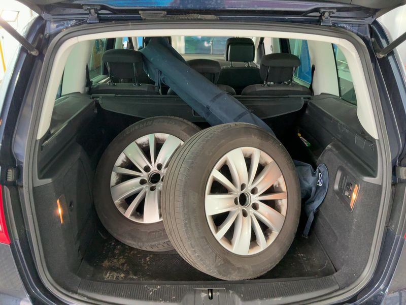 Volkswagen Sharan 1.4 TSI Karat BlueMotion Tech 2015 – снимка 16