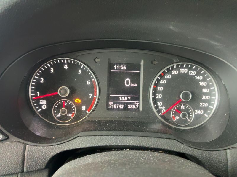 Volkswagen Sharan 1.4 TSI Karat BlueMotion Tech 2015 – снимка 19